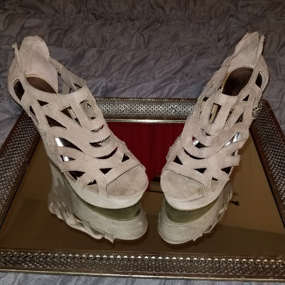Madden Girl Tan Suede Wedge Sandals